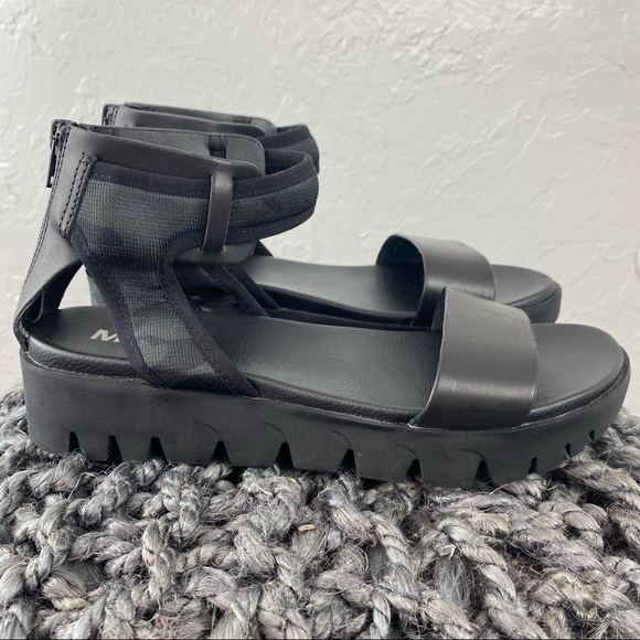 MIA Violla black/camo vegan leather platform sandal sz 7.5 - Picture 2 of 10